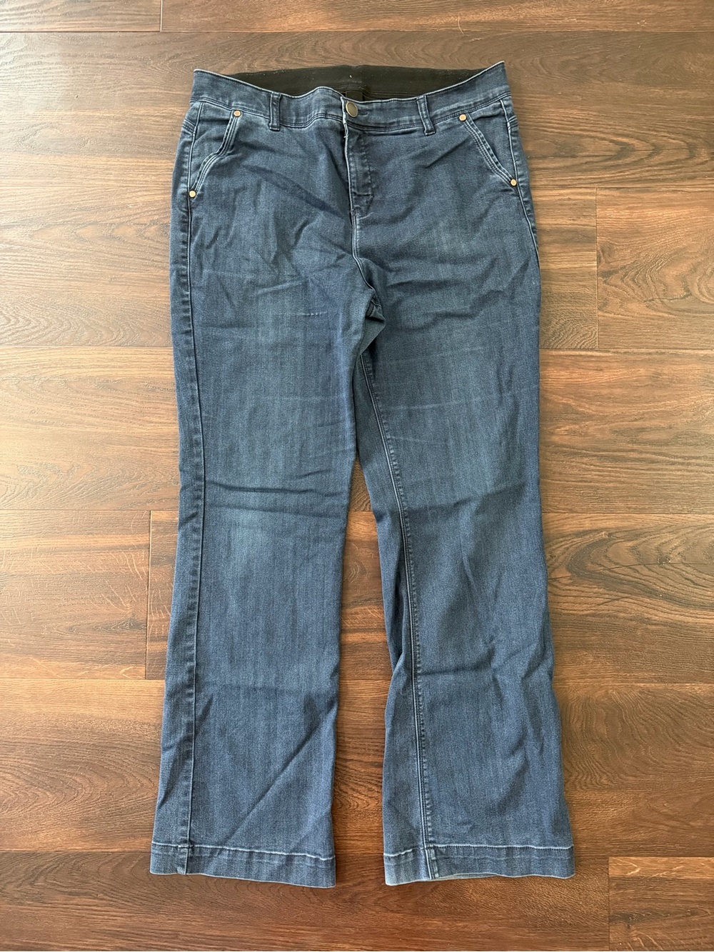JW Women's Size 14 Dark Wash Bootcut Jeans